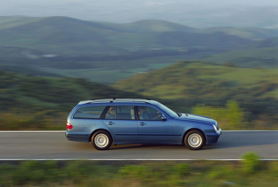  Mercedes-Benz E-Class 1996 года  (фото 15 из 23)